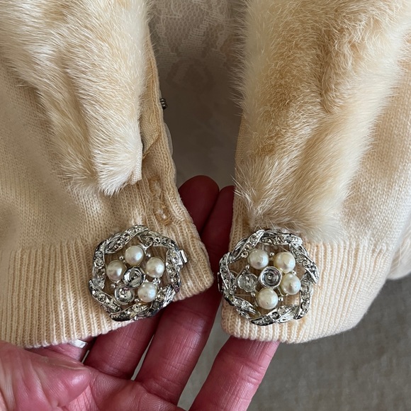 Vintage Genuine Scottish Cashmere and Fur Pringle Cardigan - Picture 5 of 9